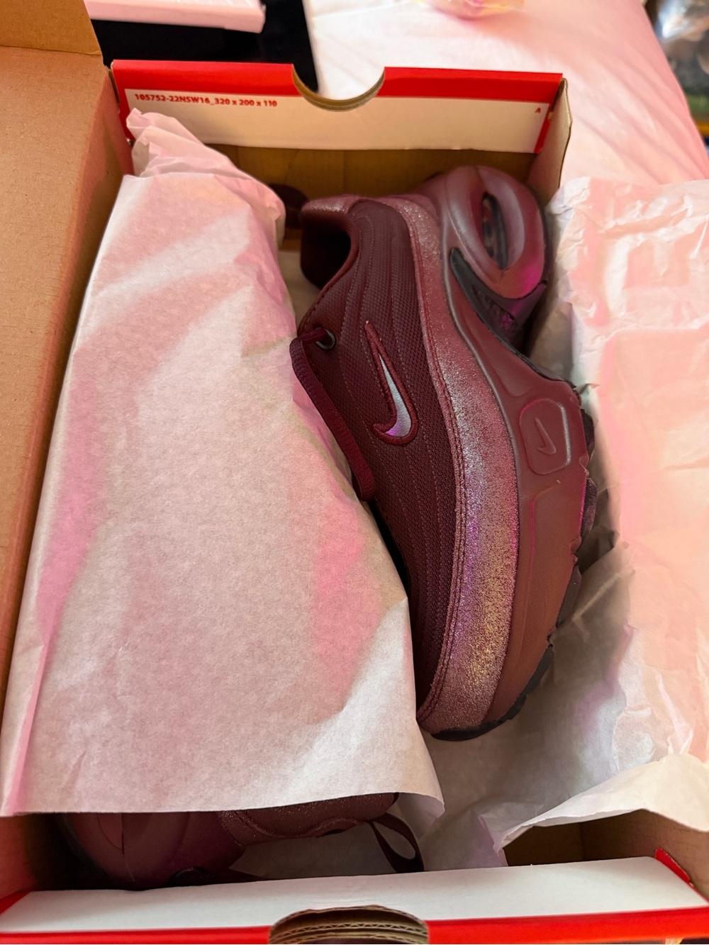 Nike Women’s Burgundy/Maroon Casual Sneakers